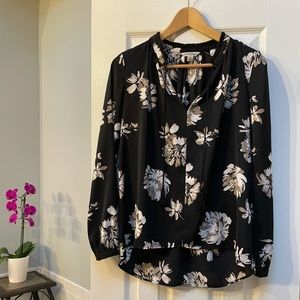 🎉HP🎉 Lucky Brand Black Floral Boho Cottagecore Blouse XS Flowy Long Sleeve